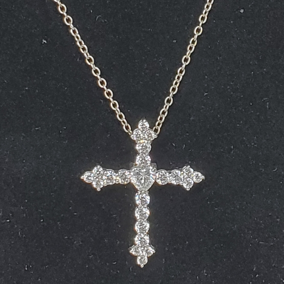 18" Sterling Silver Necklace CZ Cubic Zirconia Jeweled Studded 925 Cross Pendant - Picture 2 of 10